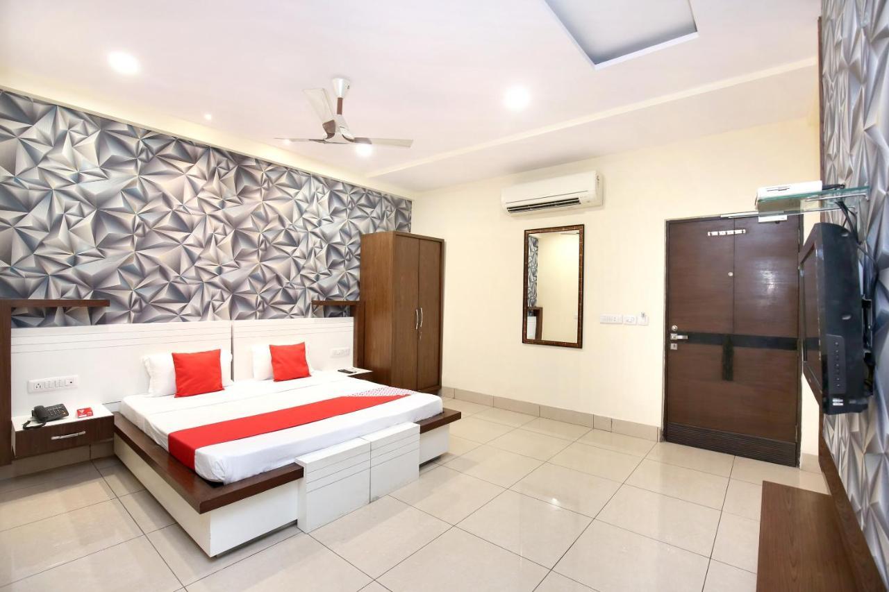 לודהיאנה Hotel Grand M Lajjo מראה חיצוני תמונה