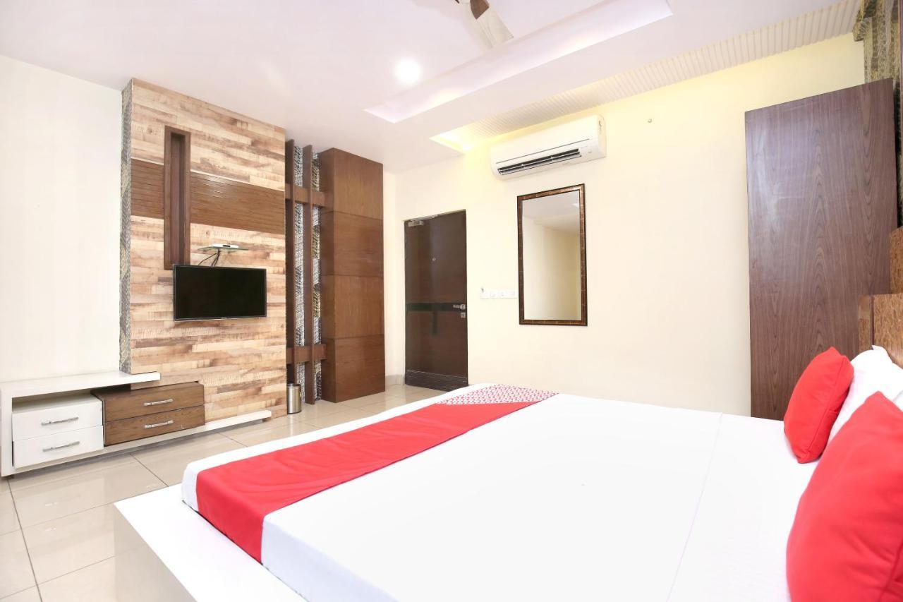 לודהיאנה Hotel Grand M Lajjo מראה חיצוני תמונה