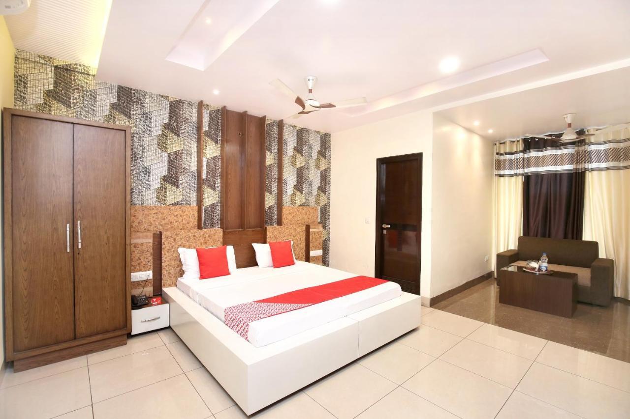 לודהיאנה Hotel Grand M Lajjo מראה חיצוני תמונה